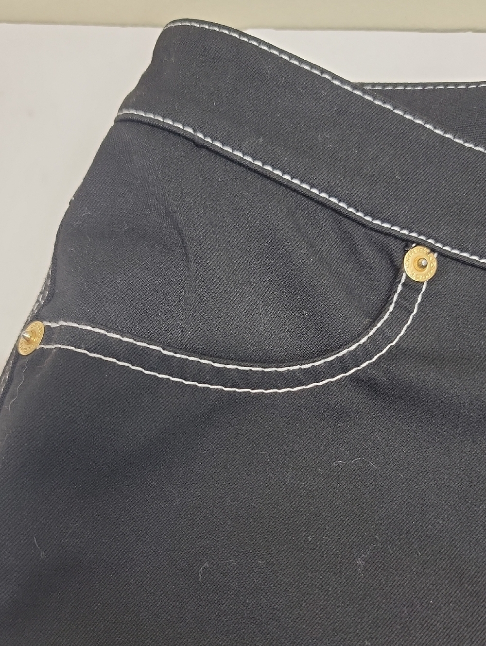St. John Sport Black Jeans/Pants with White Topstitching - Picture 9 of 11